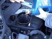 Doplnenie oleja do auta - Ako doplniť olej v motore auta