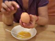 Ako vyfúknuť vajíčko jednou dierkou