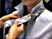 Viazanie kravaty 3x inak - ako si uviazať kravatu